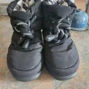 UGG | Shoes | Ugg Classic Maxi Short Puffer Boots | Poshmark